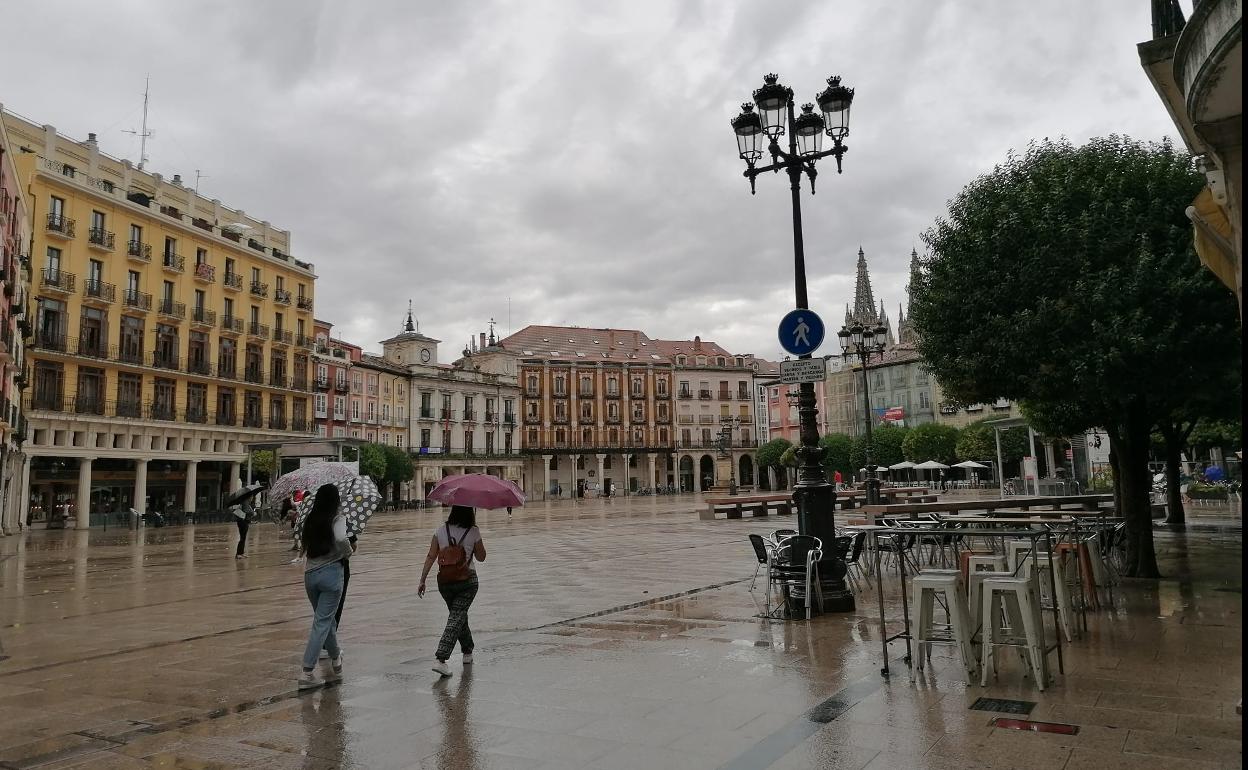 Las lluvias han arreciado por la mañana, mientras que por la tarde se ha recuperado el sol.