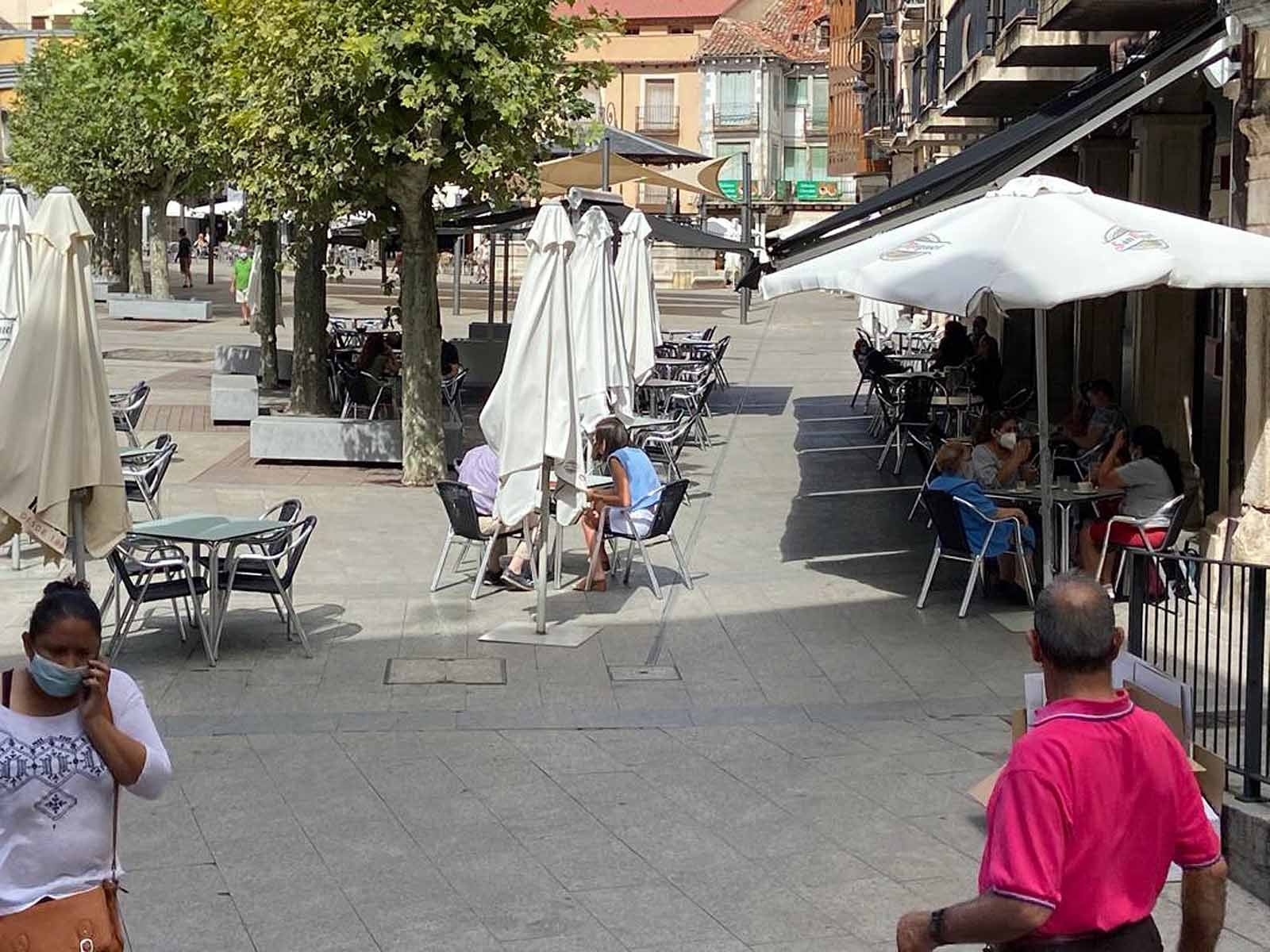 Fotos: Aranda de Duero retoma el pulso de la calle