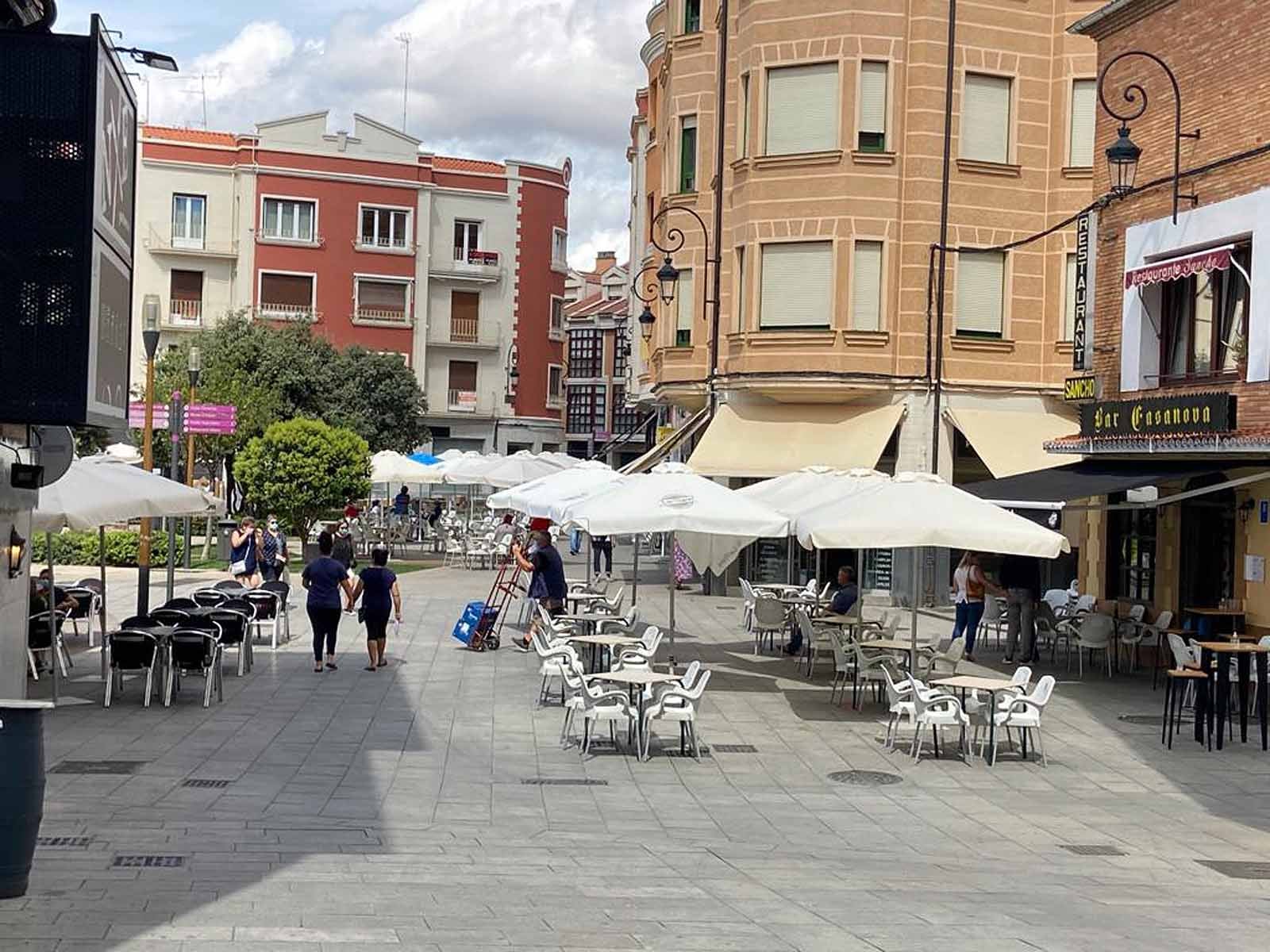 Fotos: Aranda de Duero retoma el pulso de la calle