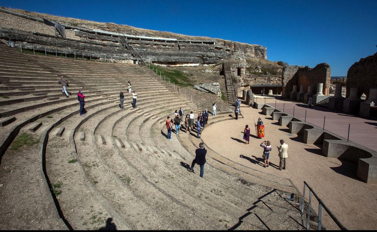 Ortega y Rico, junto a otras autoridades, han presentado los resultados de los trabajos. 