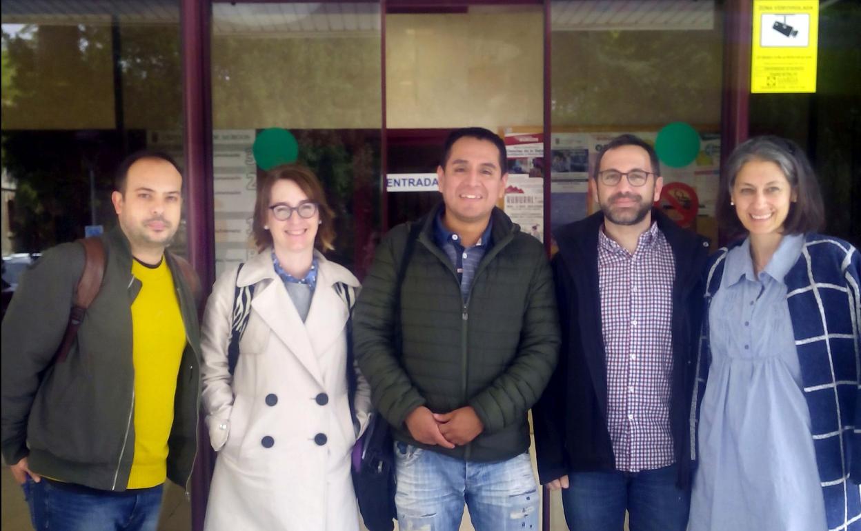 Bruno Baruque Zanón, Montserrat Santamaría Vázquez, Juan Hilario Ortiz Huerta, Jose Ignacio Recio Rodríguez y Ana María Lara Palma, creadores de Smonia Tec. 