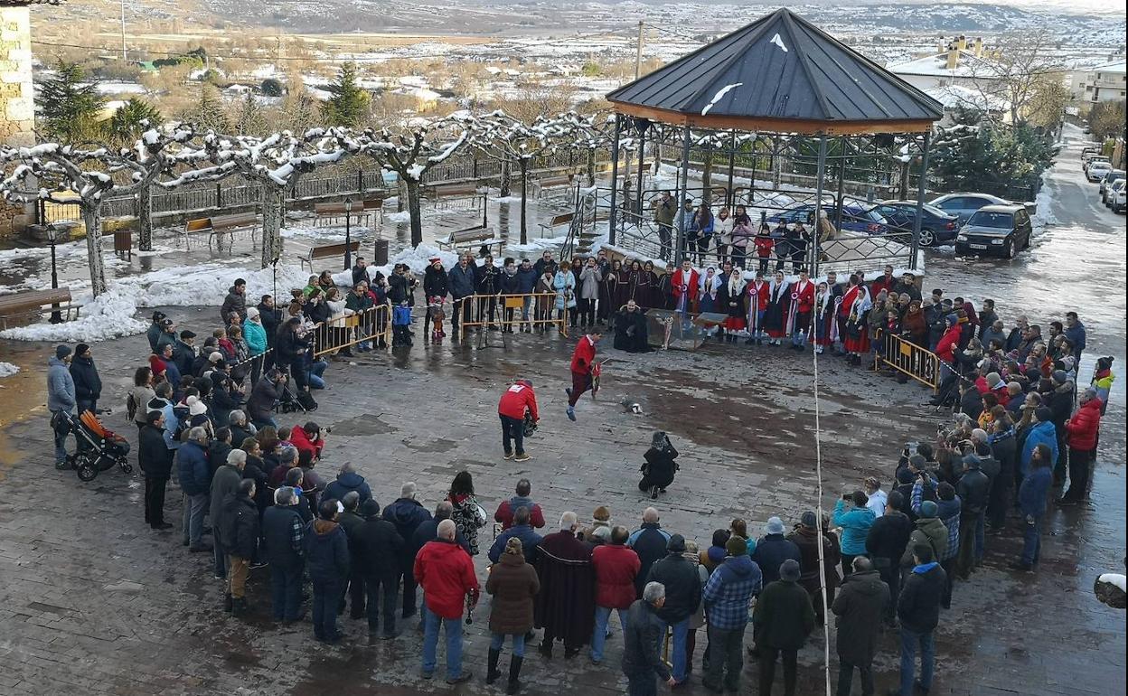 Imagen de la tradicional 'Danza del Escarrete'. 