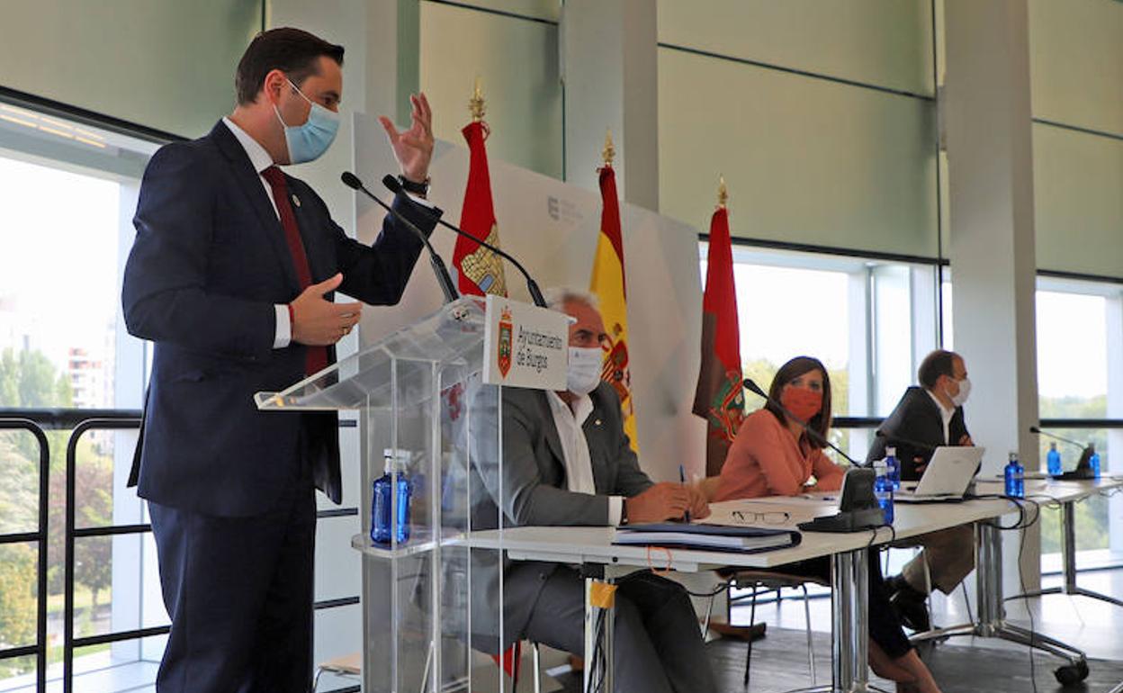 Daniel de la Rosa ha abierto el debate sobre el estado de la ciudad. 