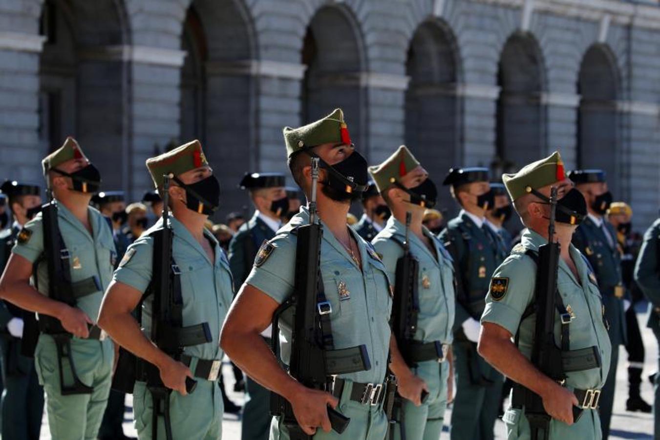 Los miembros de la Legión participan en el desfile