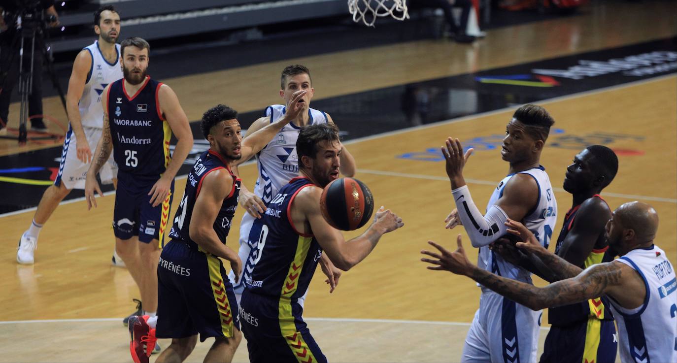 Fotos: El Hereda San Pablo cae ante el MoraBanc Andorra