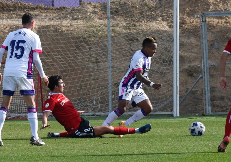 Fotos: El Real Valladolid B - Burgos CF, en imágenes