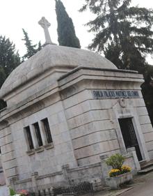 Imagen secundaria 2 - Burgos: Literatura y arquitectura en el cementerio