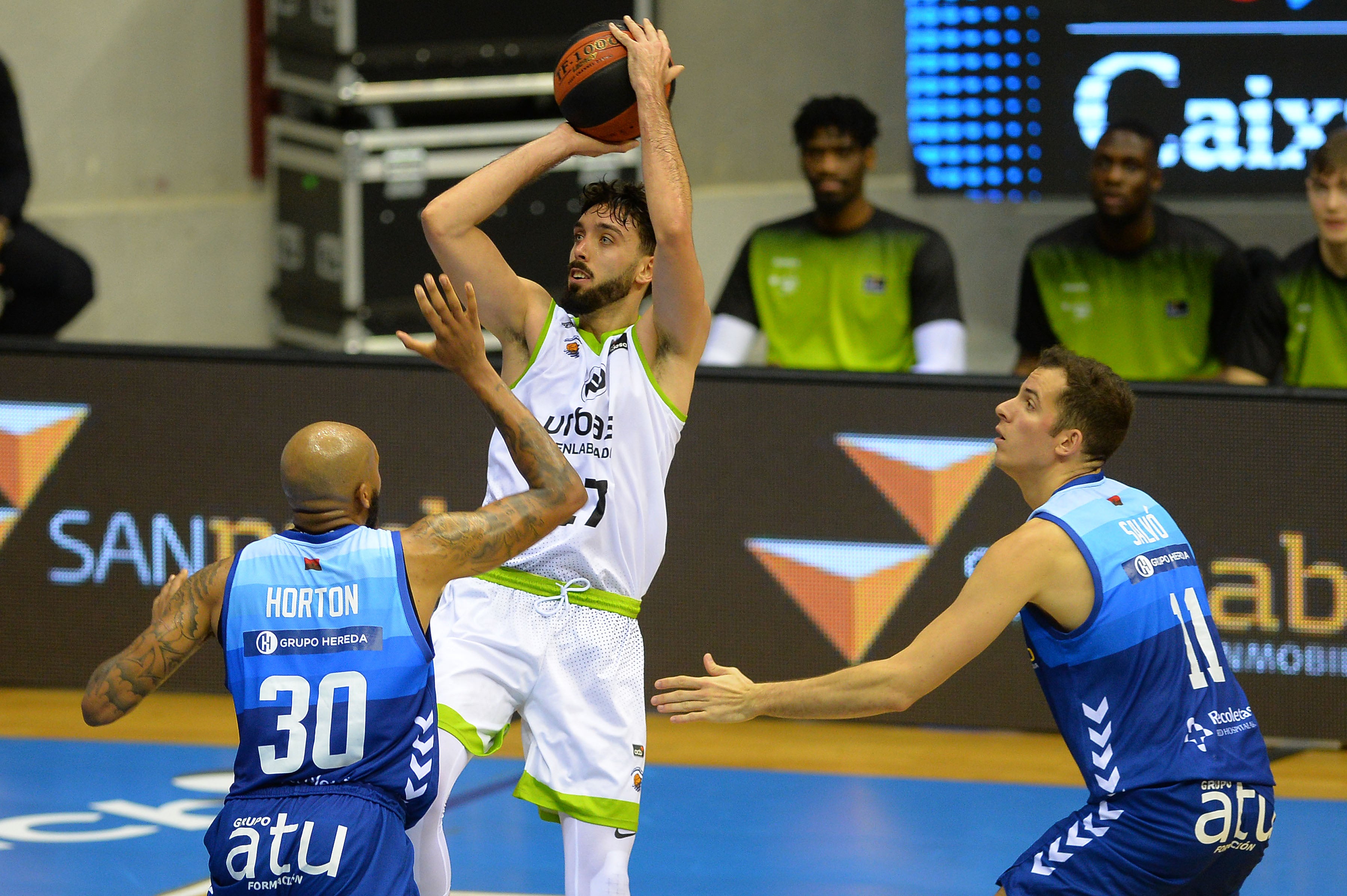 Fotos: El Hereda San Pablo cae ante Fuenlabrada en un partido plagado de bajas