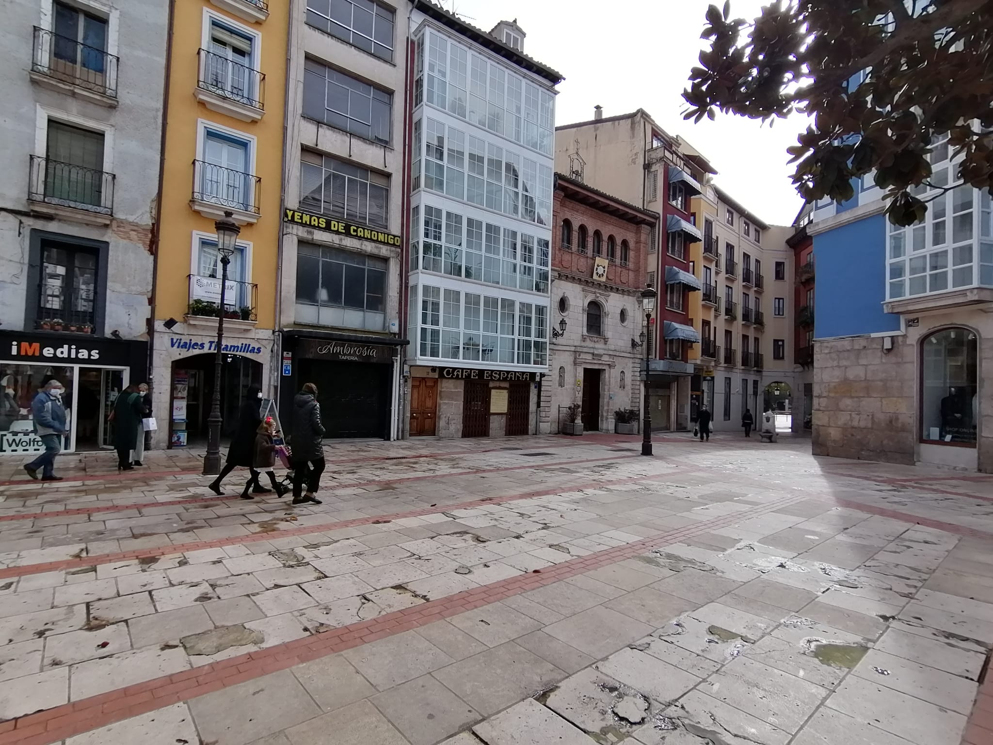 Fotos: El cierre de la hostelería deja vacíos en las calles y comandas para llevar