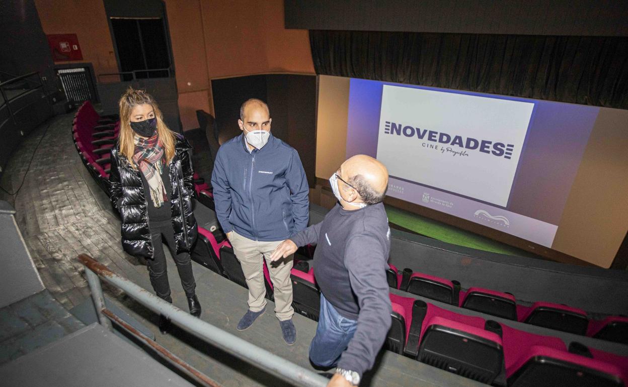 El Cine Novedades es la única sala que sobrevivía en Miranda. 