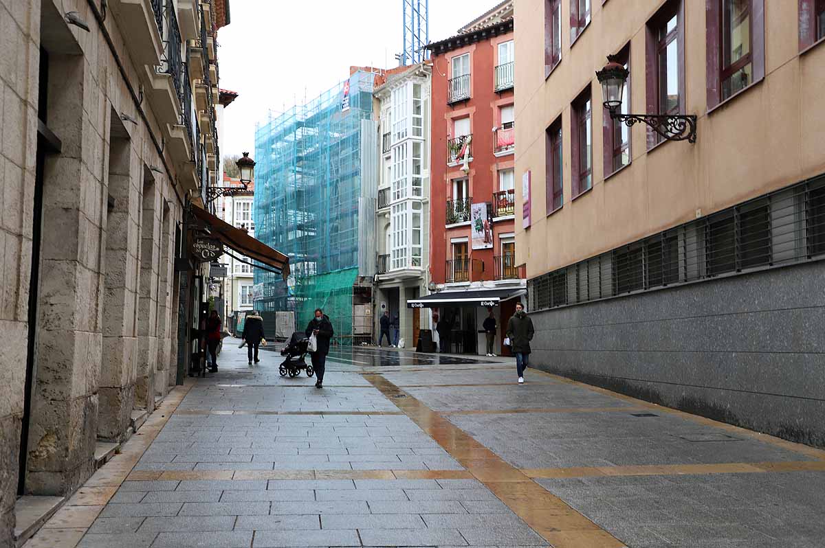 Fotos: Las compras y los paseos de mañana llegan las calles de Burgos un sábado sin hostelería