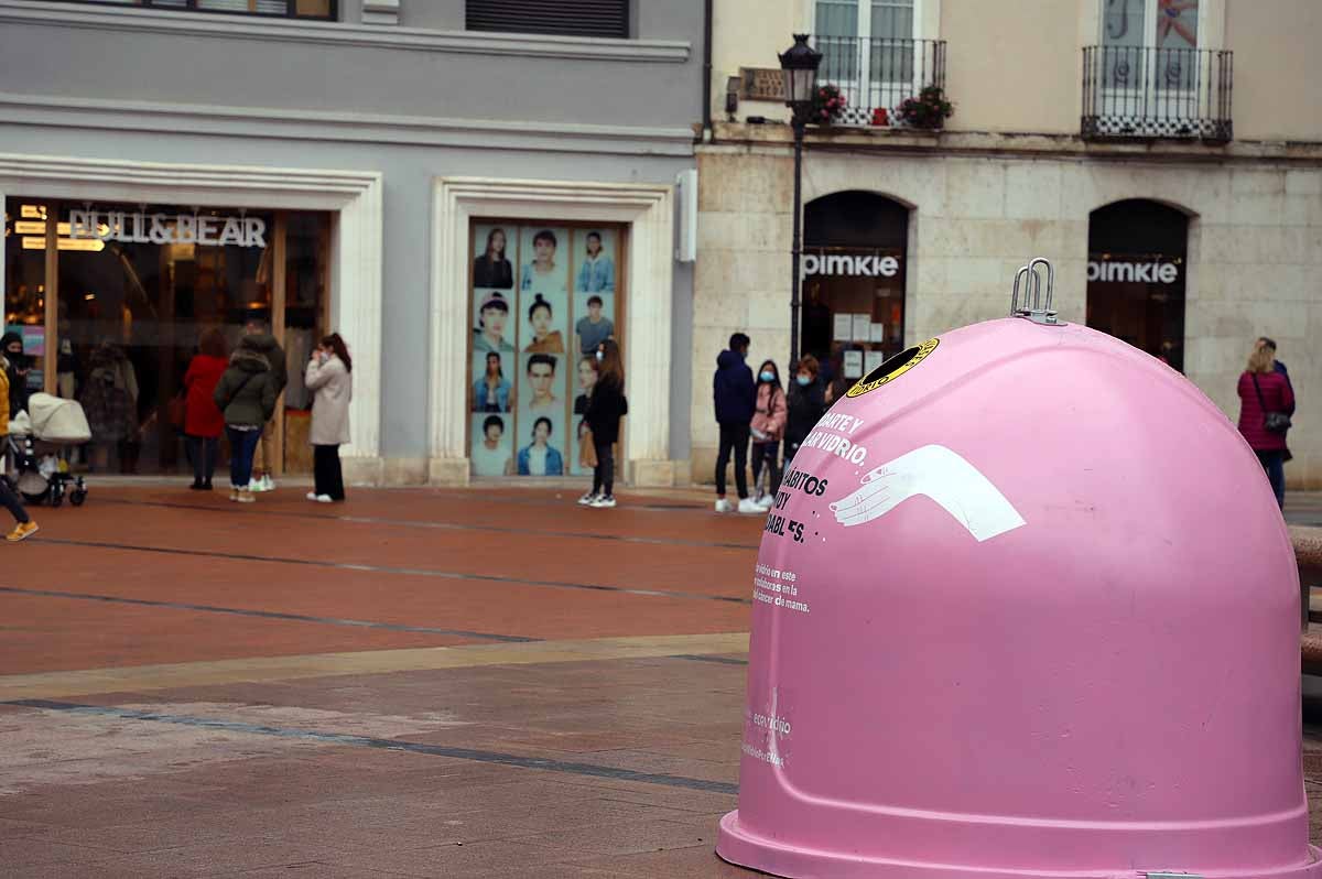 Fotos: Las compras y los paseos de mañana llegan las calles de Burgos un sábado sin hostelería