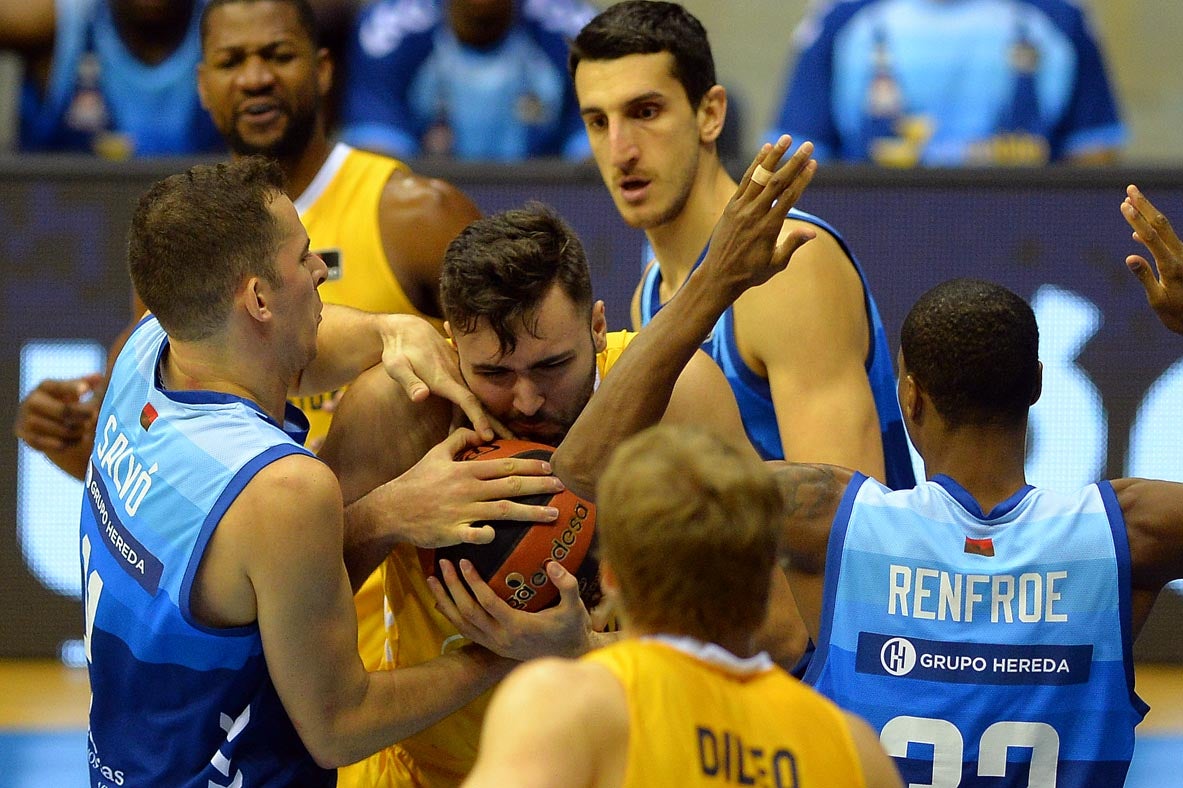 Partido entre el Hereda San Pablo Burgos y el UCAM Murcia.