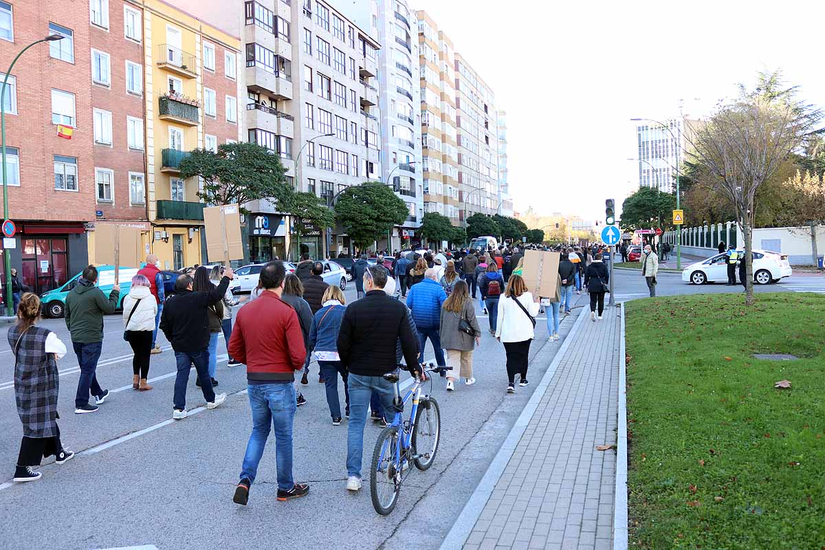 Fotos: La hostelería muestra su indignación por las calles de Burgos