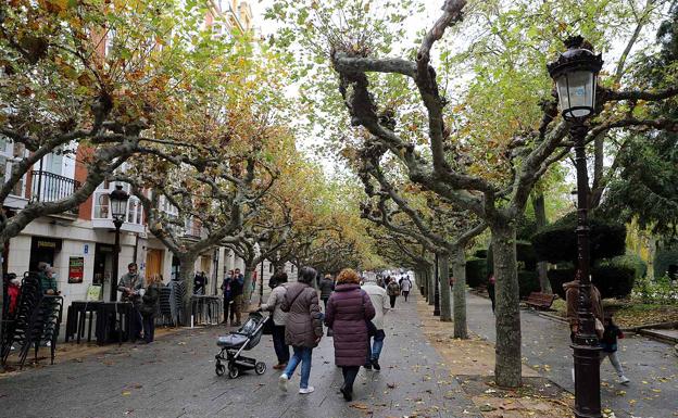 La Junta restringe las reuniones en Burgos a 3 personas y no descarta el confinamiento