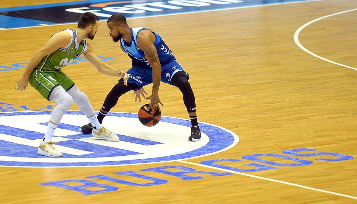 Los de Peñarroya suman la séptima victoria de la temporada ante los madrileños.