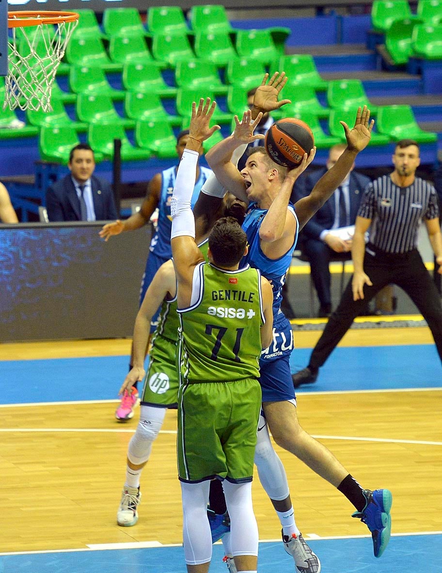 Los de Peñarroya suman la séptima victoria de la temporada ante los madrileños.