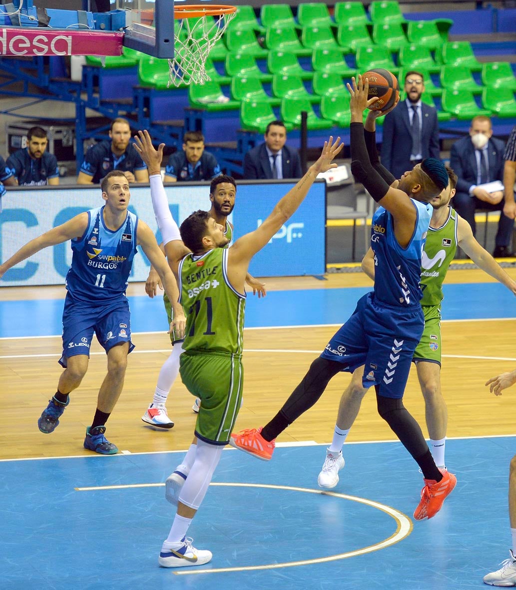 Los de Peñarroya suman la séptima victoria de la temporada ante los madrileños.