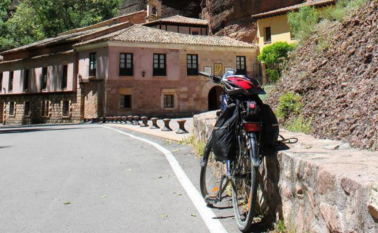 El Camino del Cid es una buena opción para los aficionados al ciclismo y al turismo natural. 