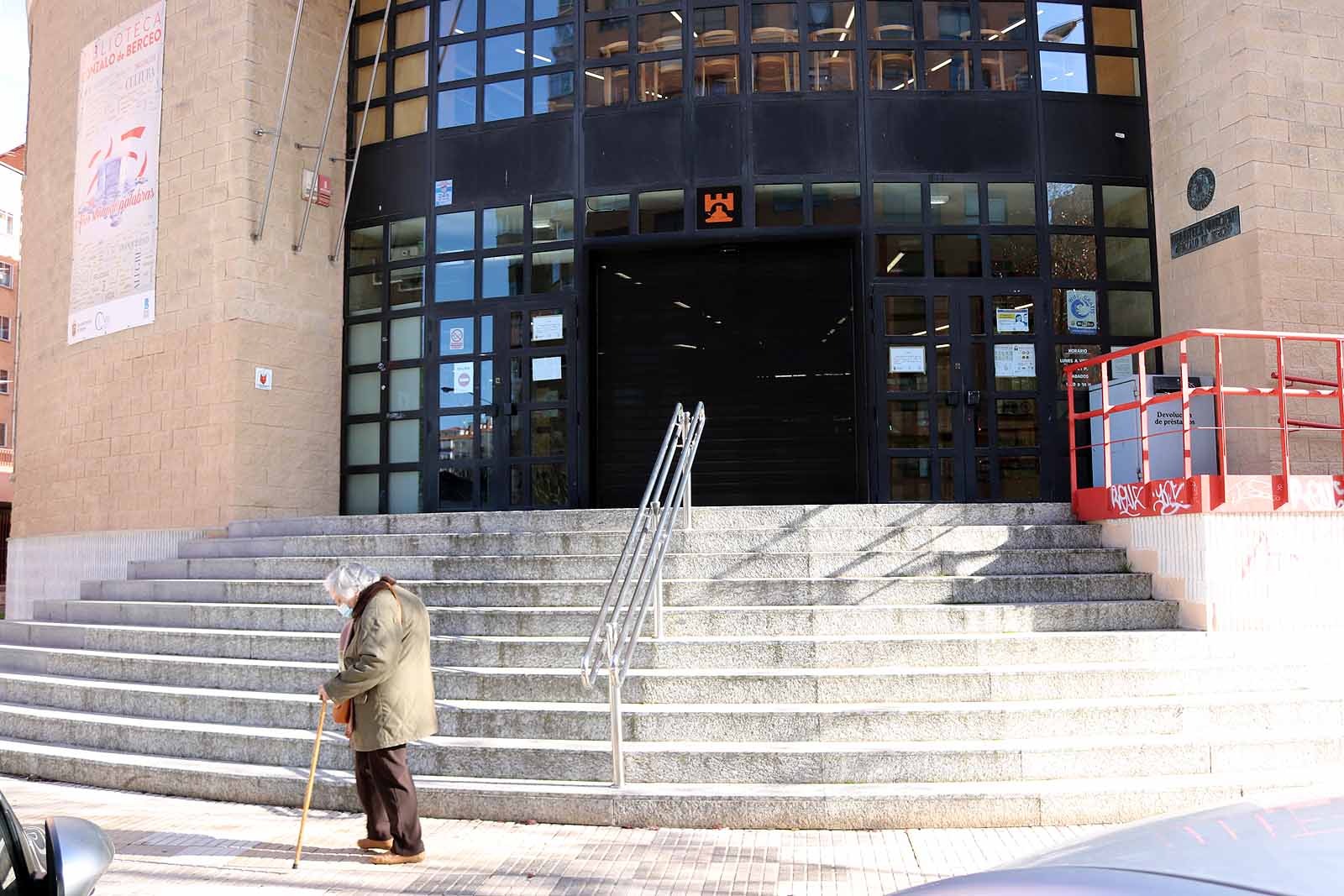 El Ayuntamiento clausura sus instalaciones ante el avance de la covid.