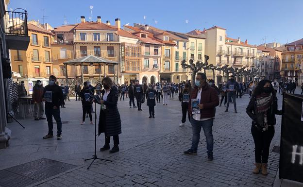 Los hosteleros marchan en Aranda por la «necesidad de trabajar»