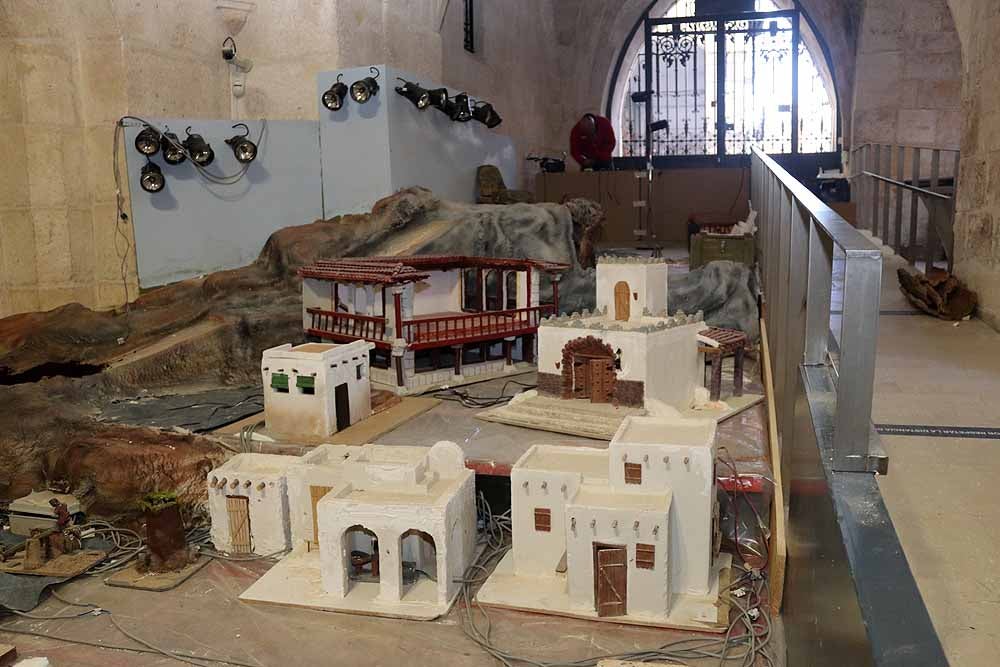 Fotos: El Belén de la Catedral de Burgos se prepara para una edición en reducido por la covid-19