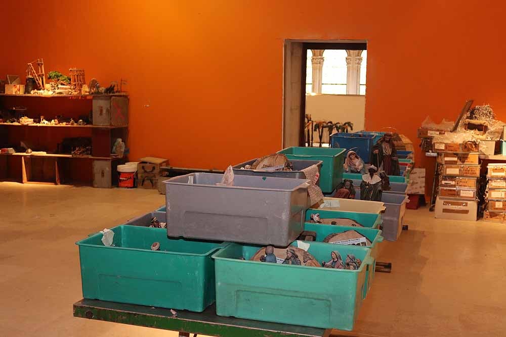 Fotos: El Belén de la Catedral de Burgos se prepara para una edición en reducido por la covid-19