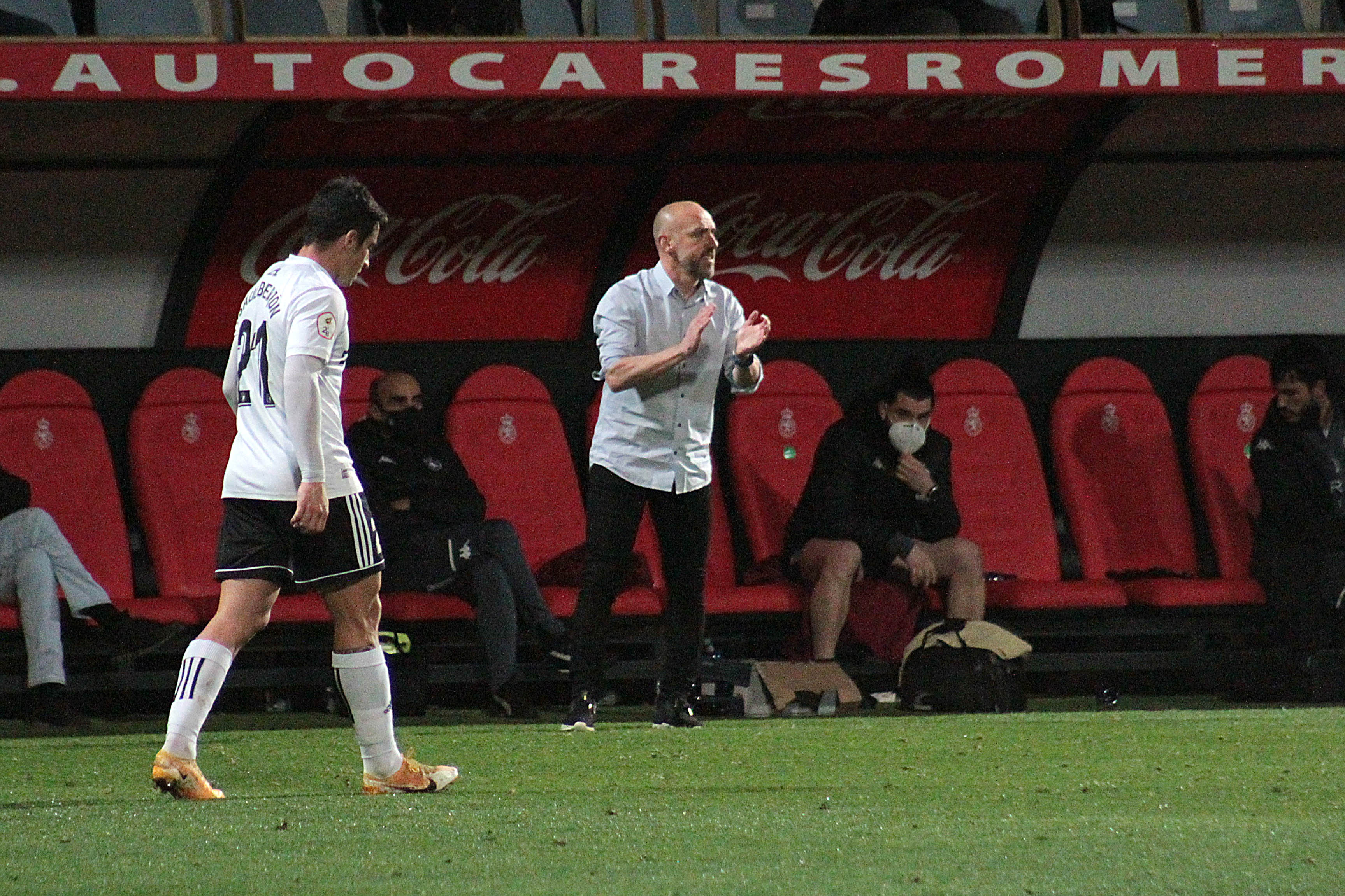 Fotos: El Burgos CF no puede pasar del empate en el Reino de León