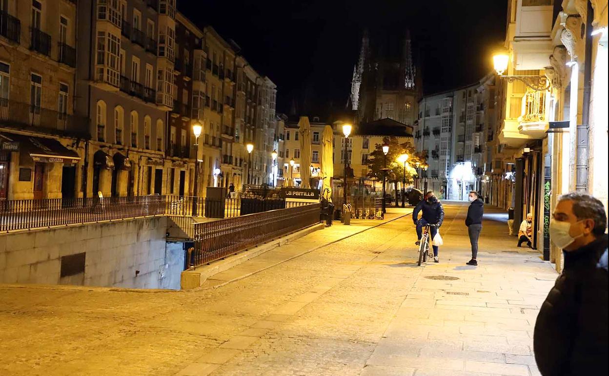 La hostelería de la capital burgalesa continúa cerrada por la covid-19. 