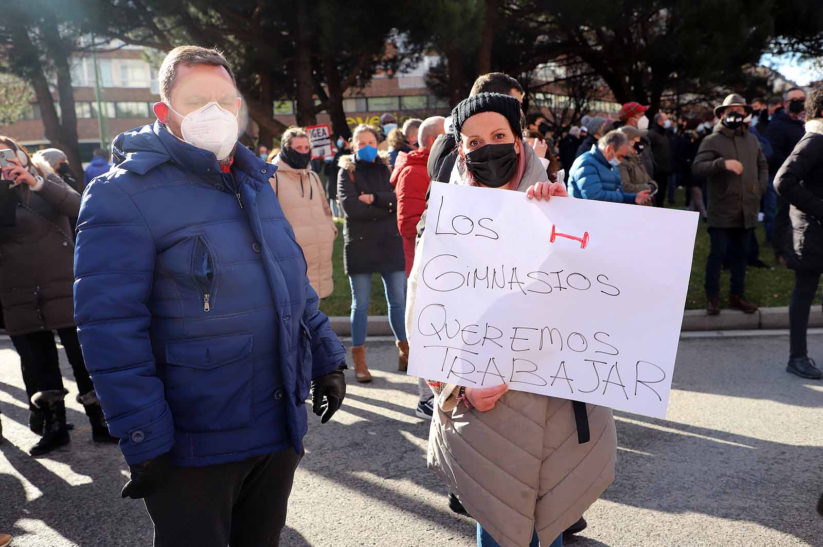 Fotos: Un millar de hosteleros sale a la calle para reclamar la apertura de sus locales