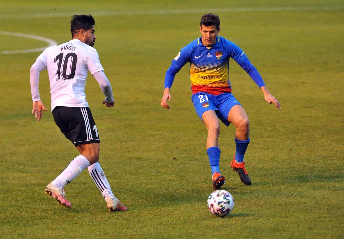 Fotos: El Burgos CF se apunta a la Copa