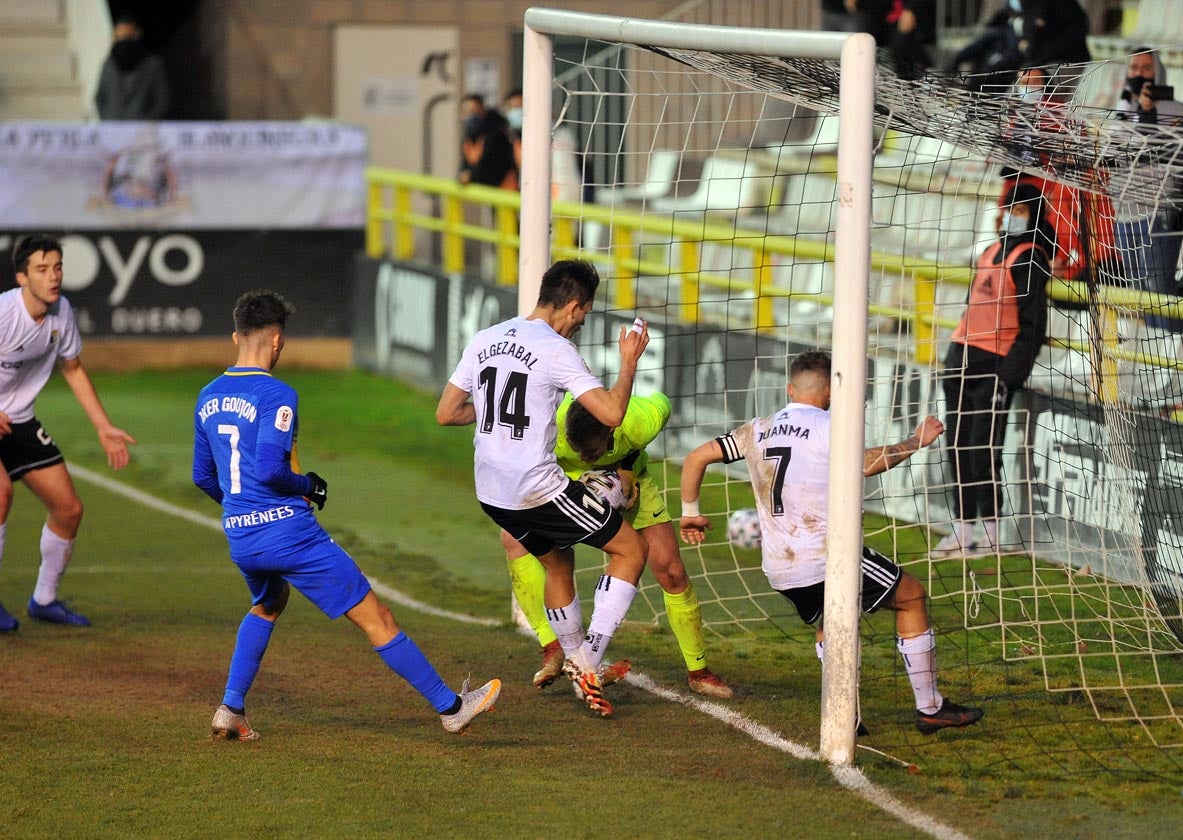 Fotos: El Burgos CF se apunta a la Copa