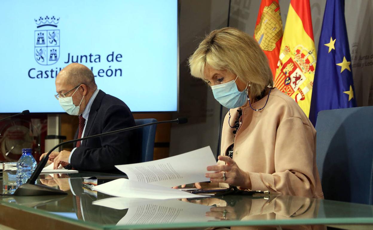 Francisco Igea y Verónica Casado durante la rueda de prensa posterior al Consejo de Gobierno. 