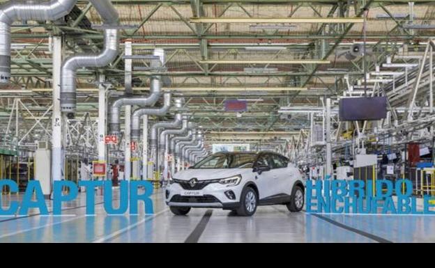 Línea de montaje del nuevo Captur híbrido enchufable en Valladolid 