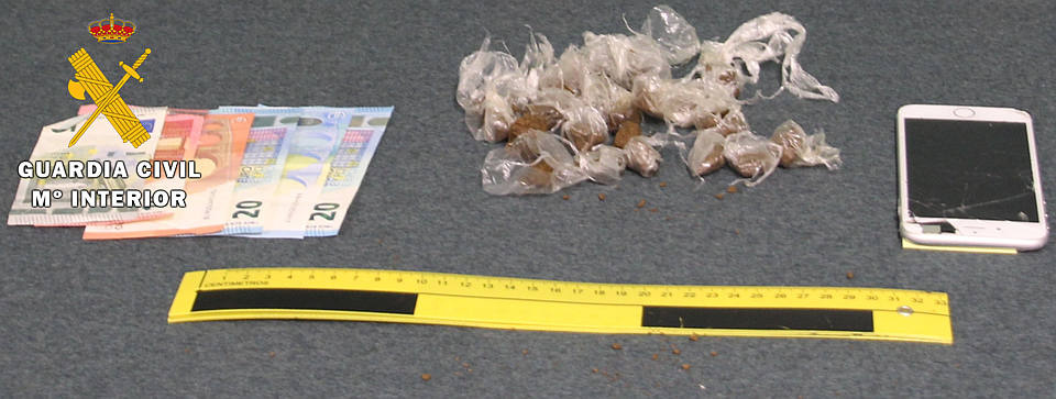 Material incautado en la operación. 