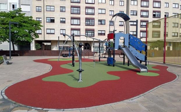 17 parques infantiles de Burgos renuevan todo su pavimento y 4 cambian sus juegos 