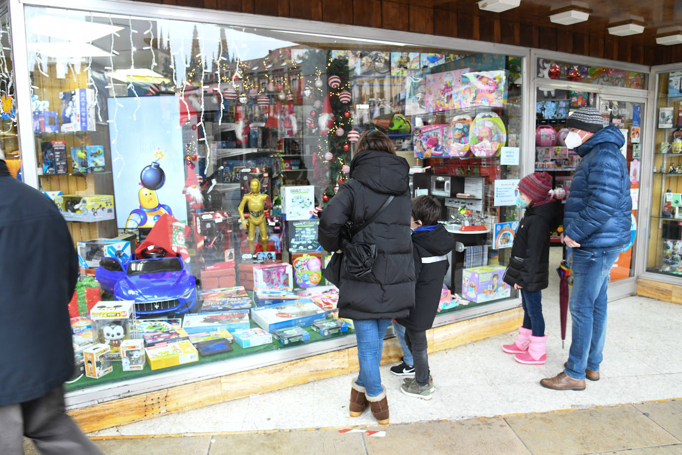 Fotos: «Tardeo» y compras de última hora antes de despedir al 2020 en Burgos