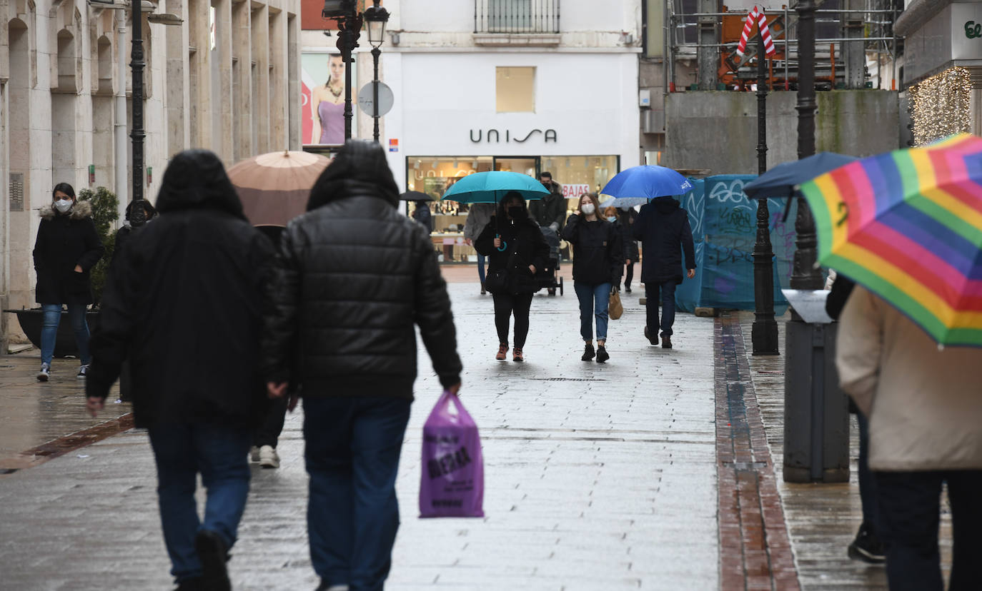 Fotos: «Tardeo» y compras de última hora antes de despedir al 2020 en Burgos