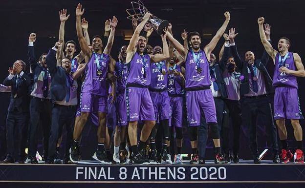 El San Pablo hacía historia ganando la Champions y coronándose como rey de Europa