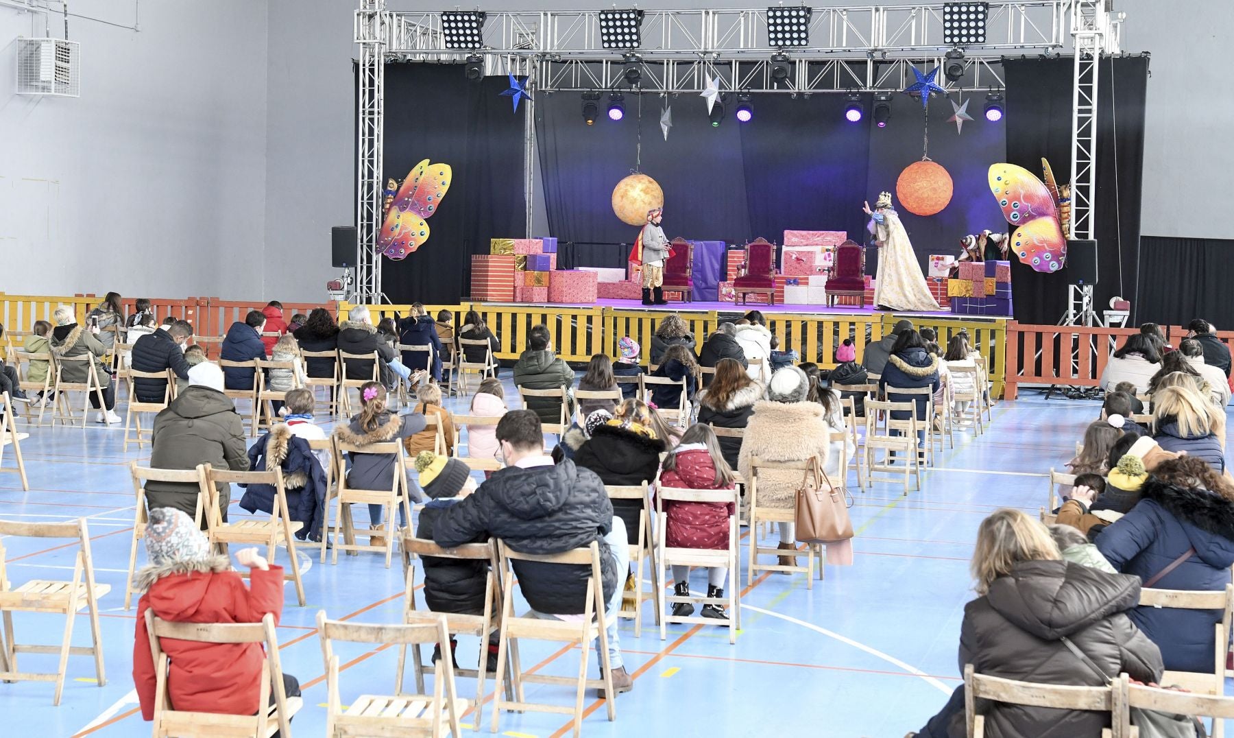Fotos: Los Reyes Magos visitan Burgos a pesar de la pandemia