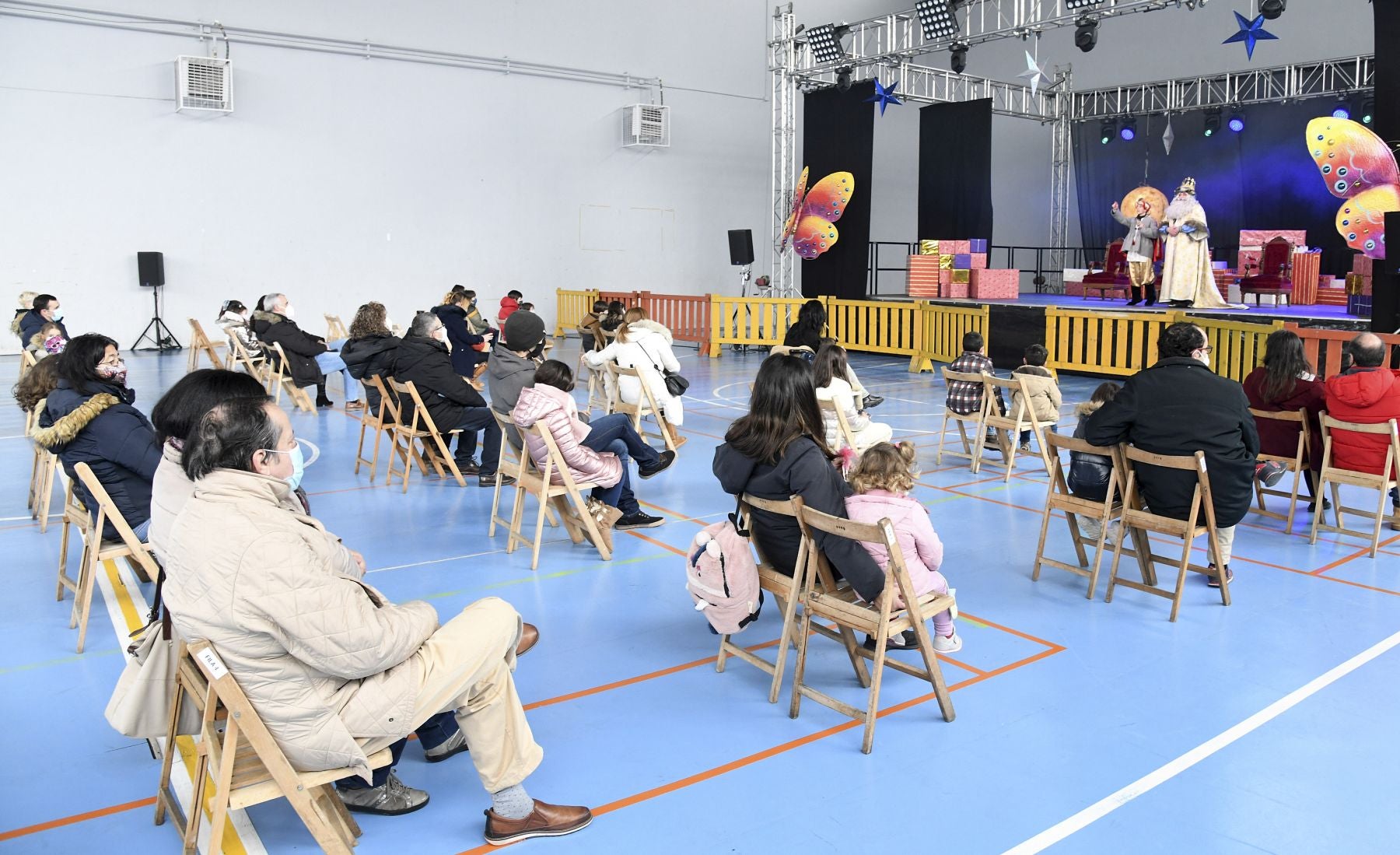 Fotos: Los Reyes Magos visitan Burgos a pesar de la pandemia