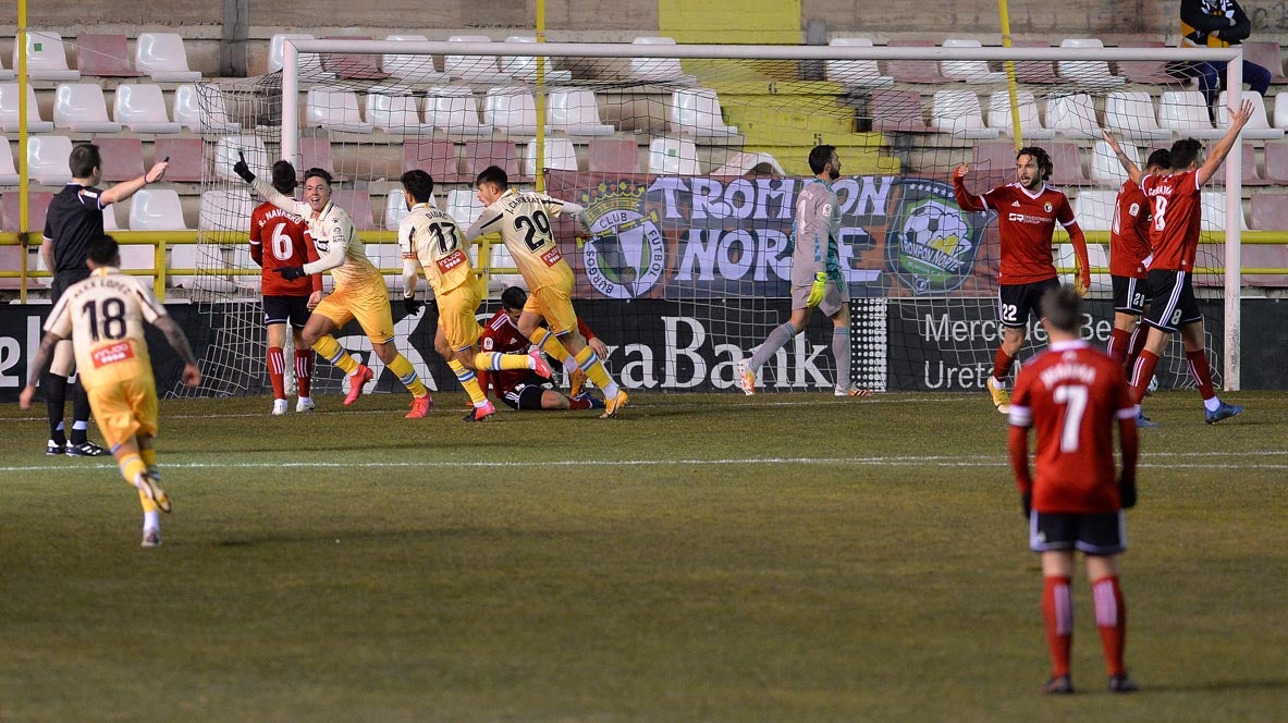 Fotos: El Burgos CF cae eliminado de la Copa del Rey