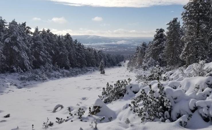 Hielo y nieve en el Día de Reyes en Burgos