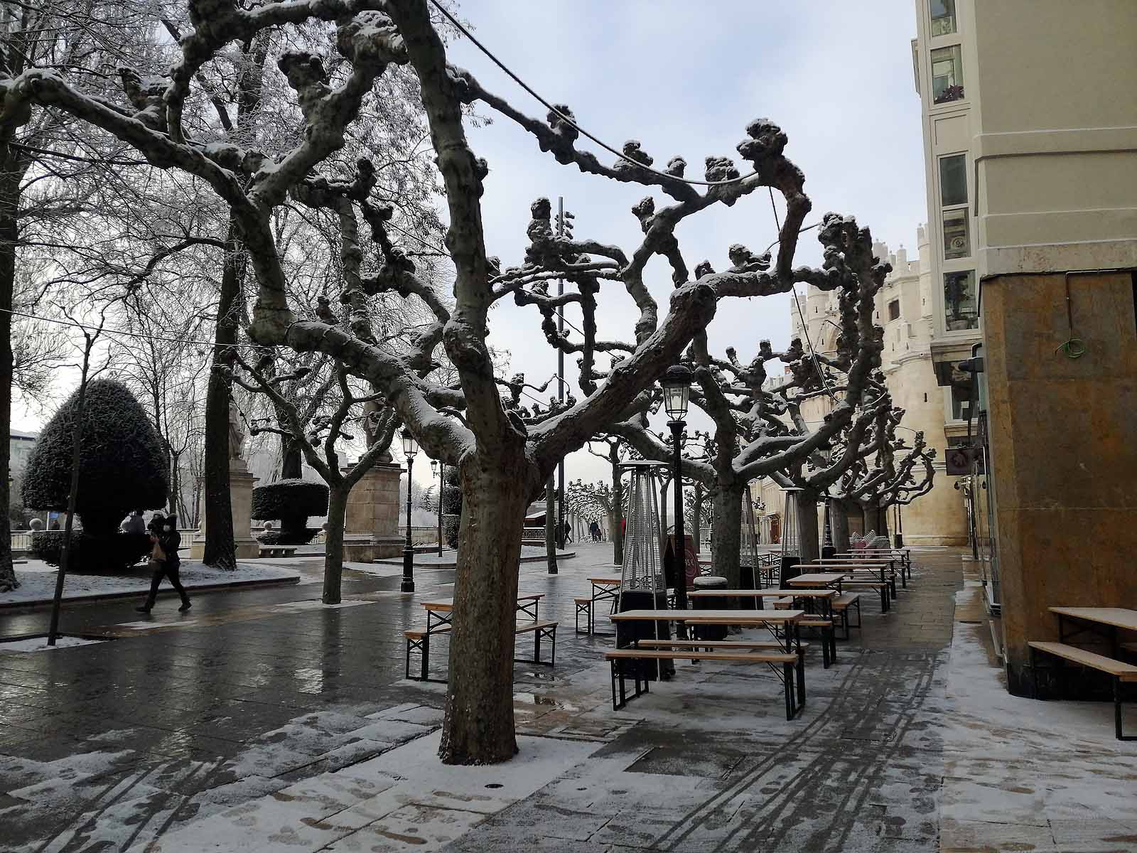 Fotos: La nieve cubre el centro de la ciudad