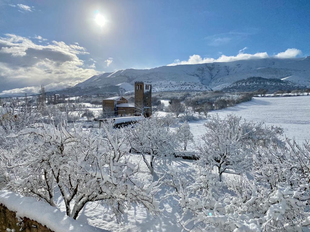 La nieve está dejando estampas espectaculares en la provincia, como esta de Extramiana. 