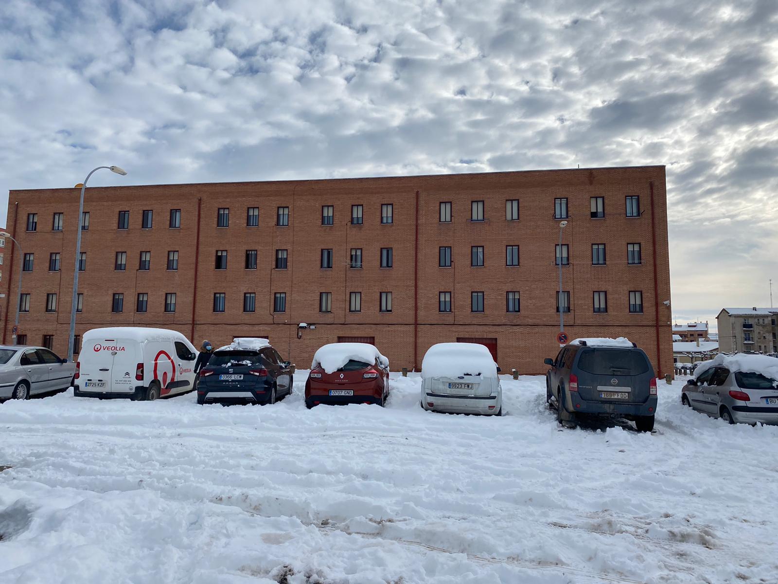 Fotos: Aranda mantiene nieve en las calles tras el paso de Filomena