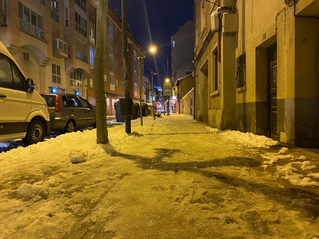 Fotos: Aranda mantiene nieve en las calles tras el paso de Filomena