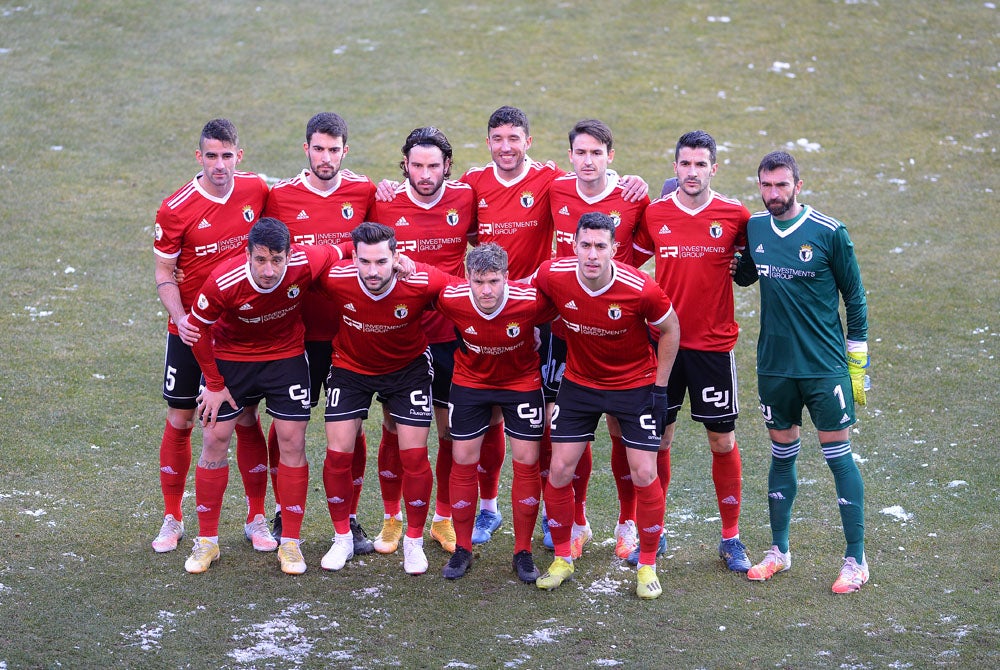 Fotos: El Burgos CF golea al Real Oviedo B