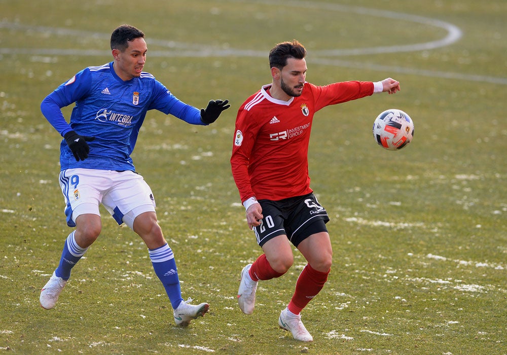 Fotos: El Burgos CF golea al Real Oviedo B