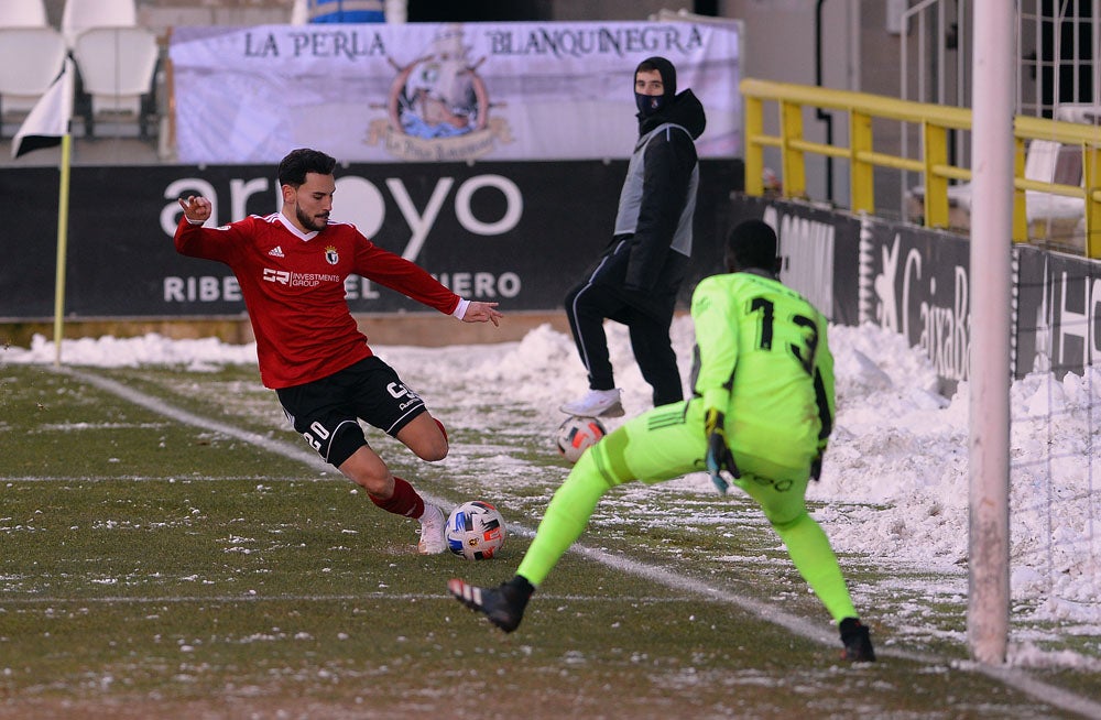 Fotos: El Burgos CF golea al Real Oviedo B